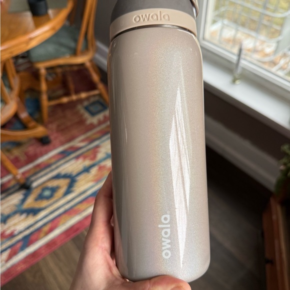 Owala Merry and Bright Holiday Magic 2024 32 oz Water Bottle. - Picture 7 of 7